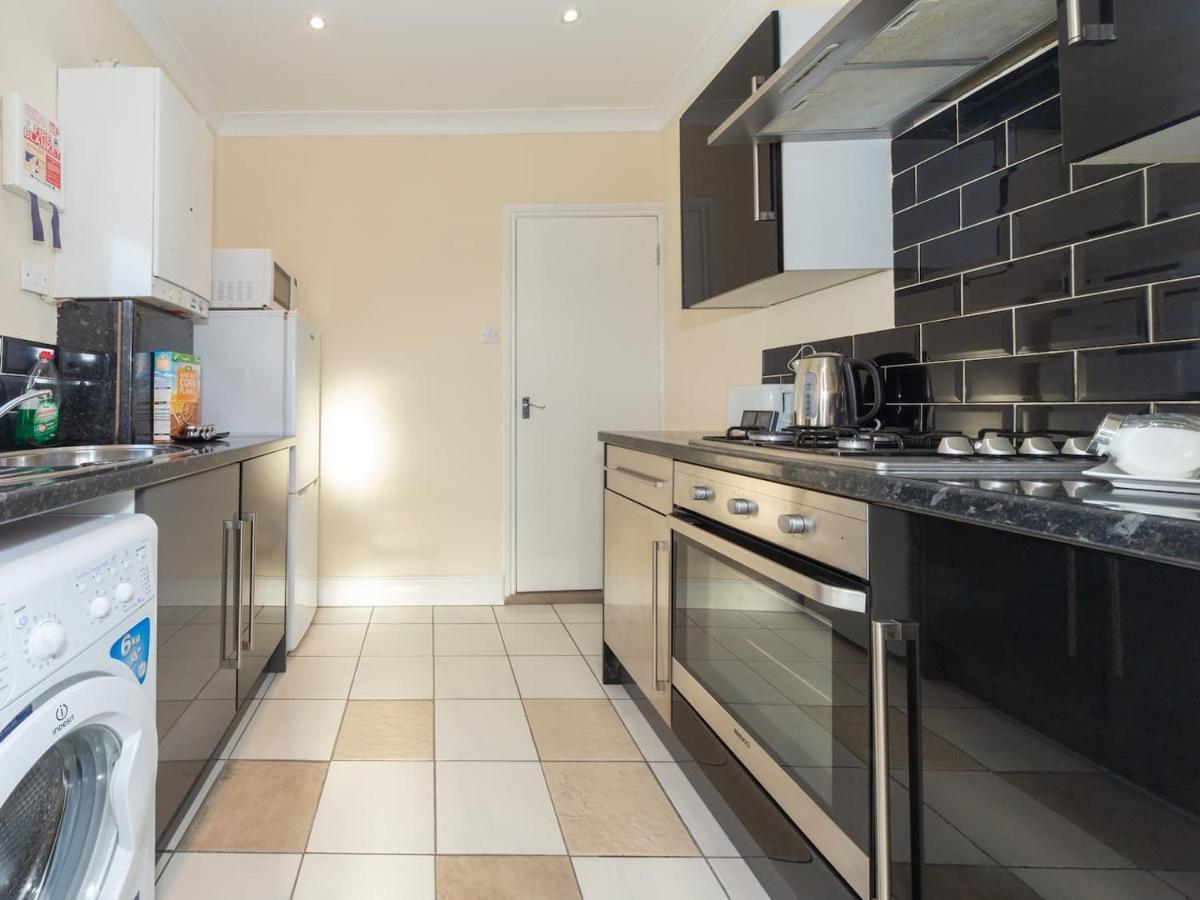 Bellaliving 2 Bedroom Apartment - Luton 卢顿 外观 照片